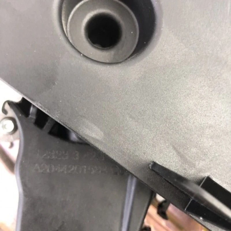 Pedala frana de picior / Mercedes-Benz E Class W212 2012 / Interior