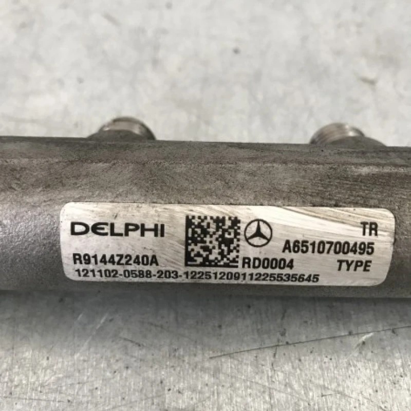 Rampa injectoare cu senzor / Mercedes-Benz E Class W212 2012 / Motor, racire si evacuare