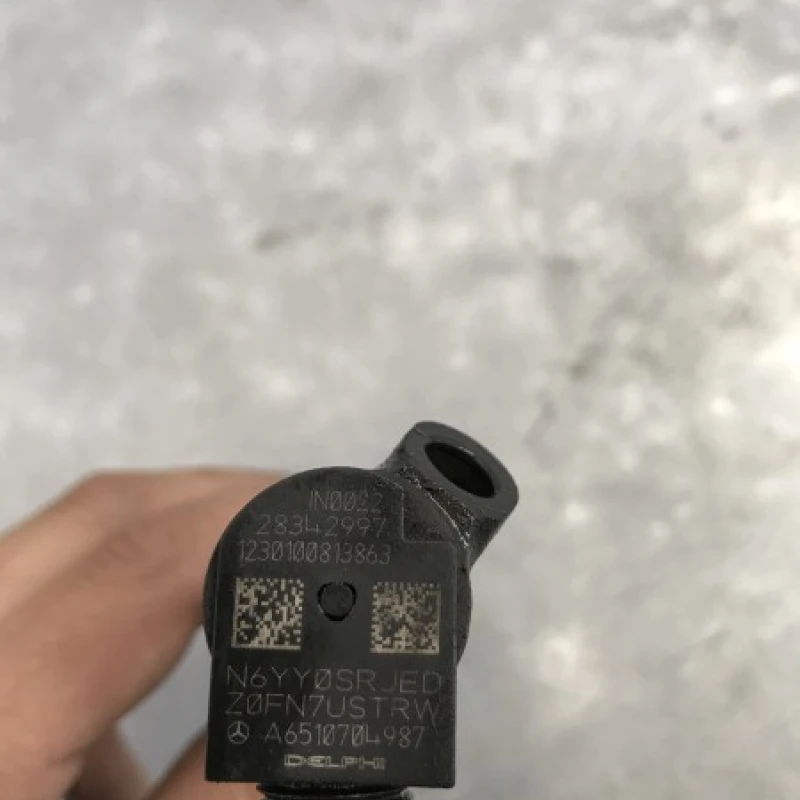 Injector / Mercedes-Benz E Class W212 2012 / Motor, racire si evacuare