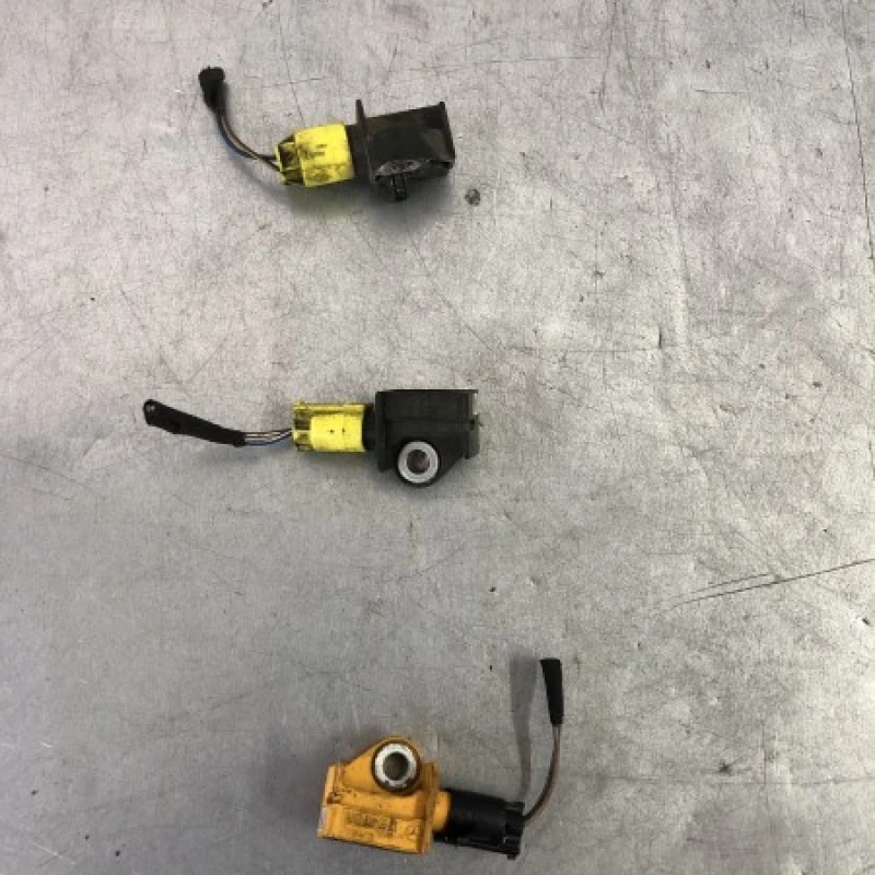 Senzor impact Mercedes-Benz 
