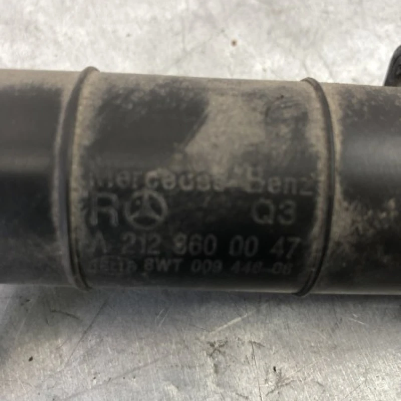 Spalator far dreapta / Mercedes-Benz E Class W212 2012 / Caroserie, oglinzi si faruri