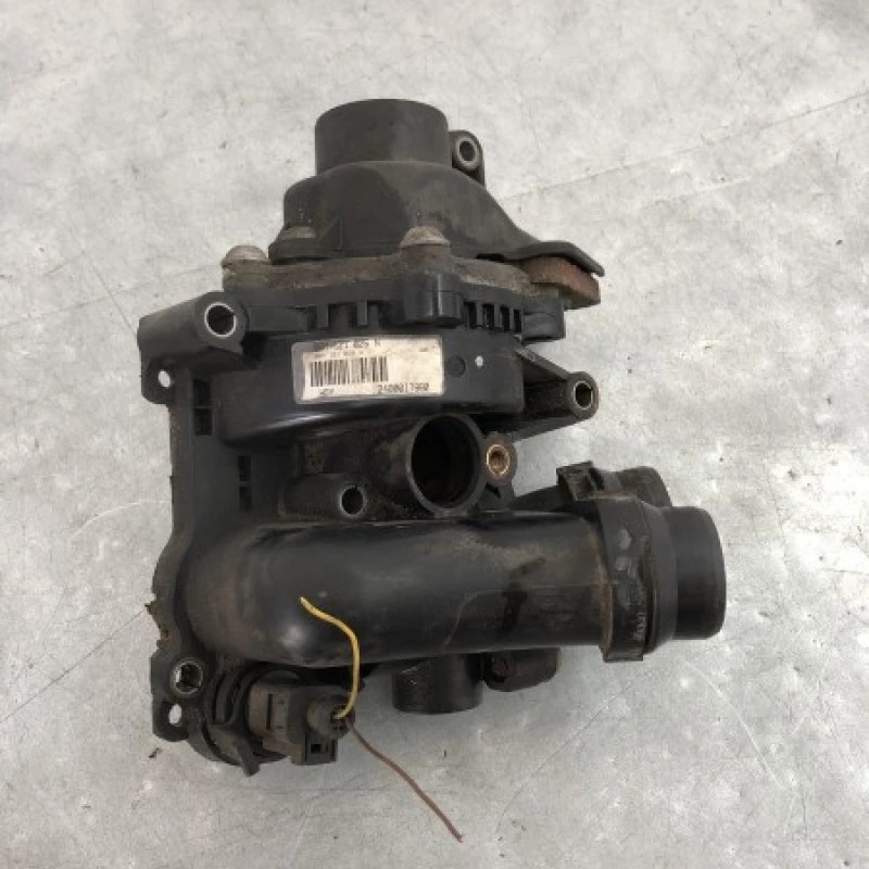 Pompa auxiliara recirculare apa / Volkswagen Passat B6 2008 / Motor, racire si evacuare