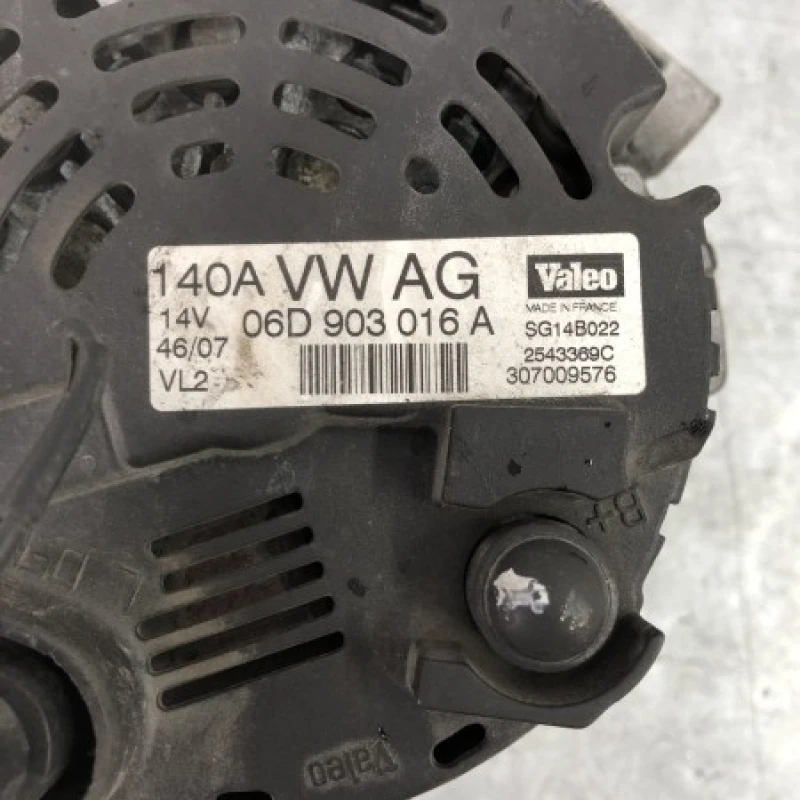 Alternator / Volkswagen Passat B6 2008 / Motor, racire si evacuare