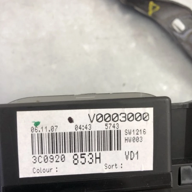 Ceas bord / Volkswagen Passat B6 2008 / Audio si electronice