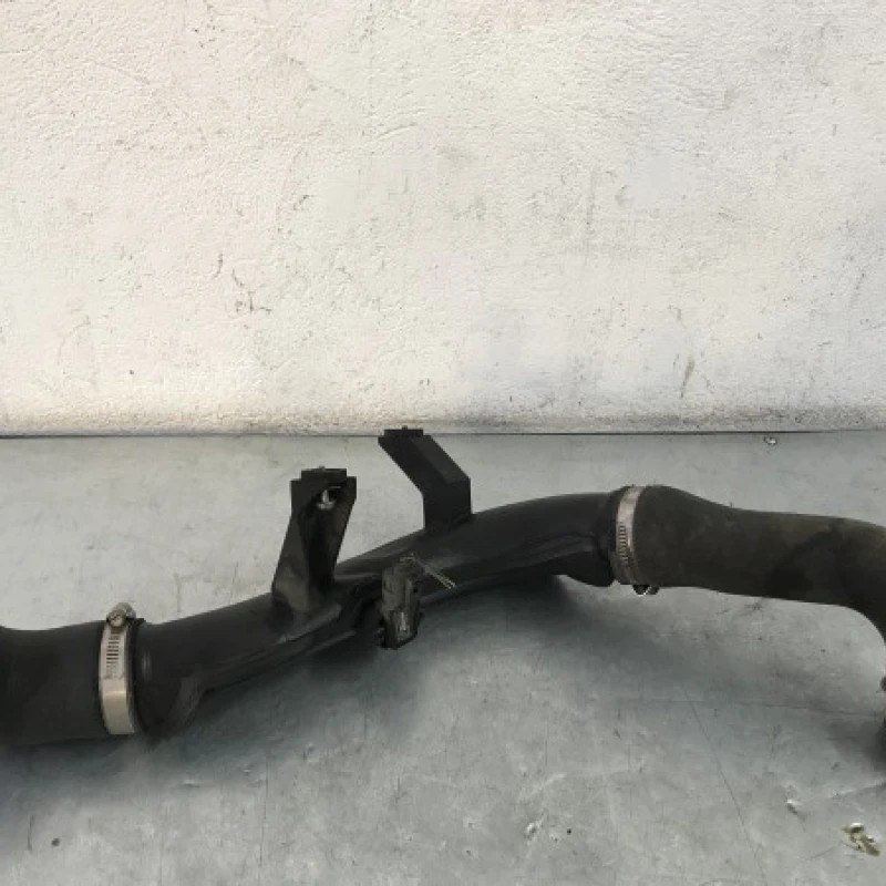 Tub intercooler / Volkswagen Passat B6 2008 / Motor, racire si evacuare