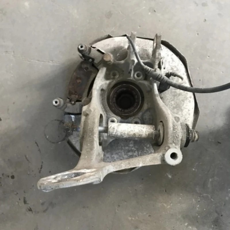 Fuzeta stanga spate / Audi A4 B8 2010 / Directie si suspensie