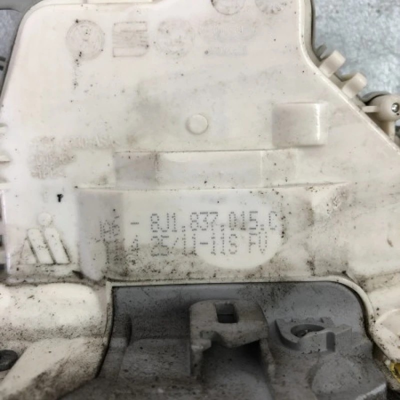 Iala broasca usa stanga fata / Audi A4 B8 2012 / Caroserie, oglinzi si faruri