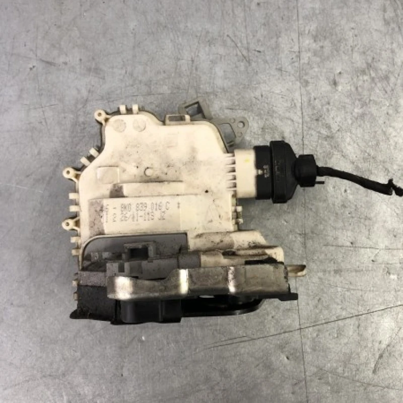 Iala broasca usa dreapta spate Audi 