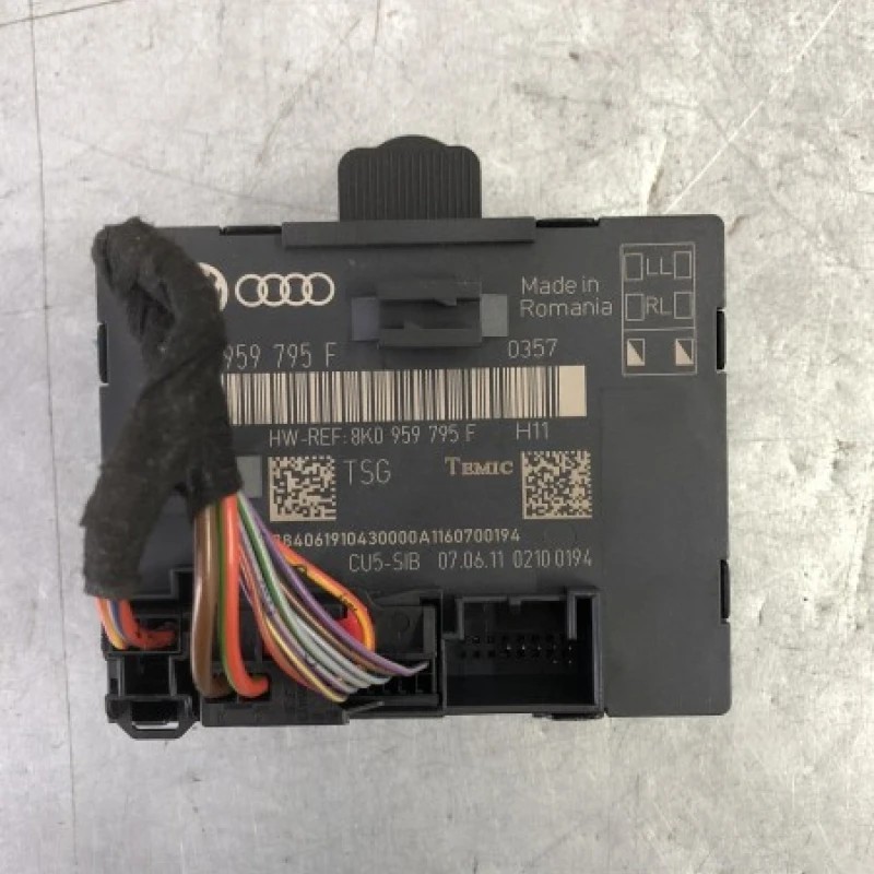 Modul usa stanga spate / Audi A4 B8 2012 / Caroserie, oglinzi si faruri