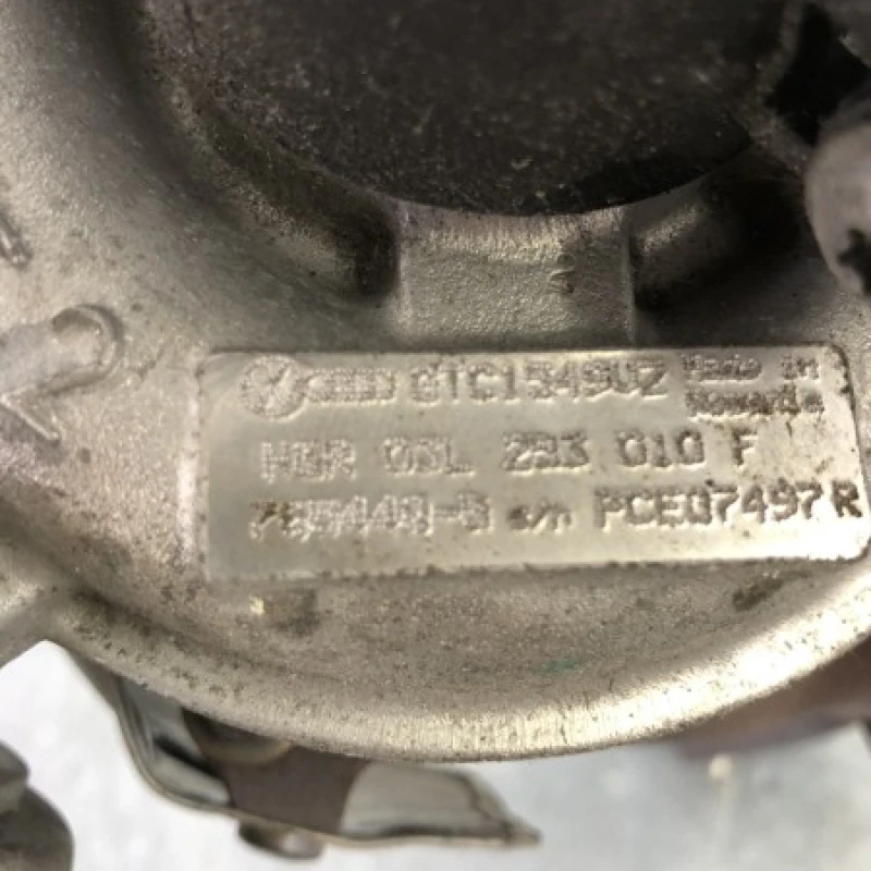 Turbosuflanta turbo turbina / Volkswagen Passat B7 2012 / Motor, racire si evacuare