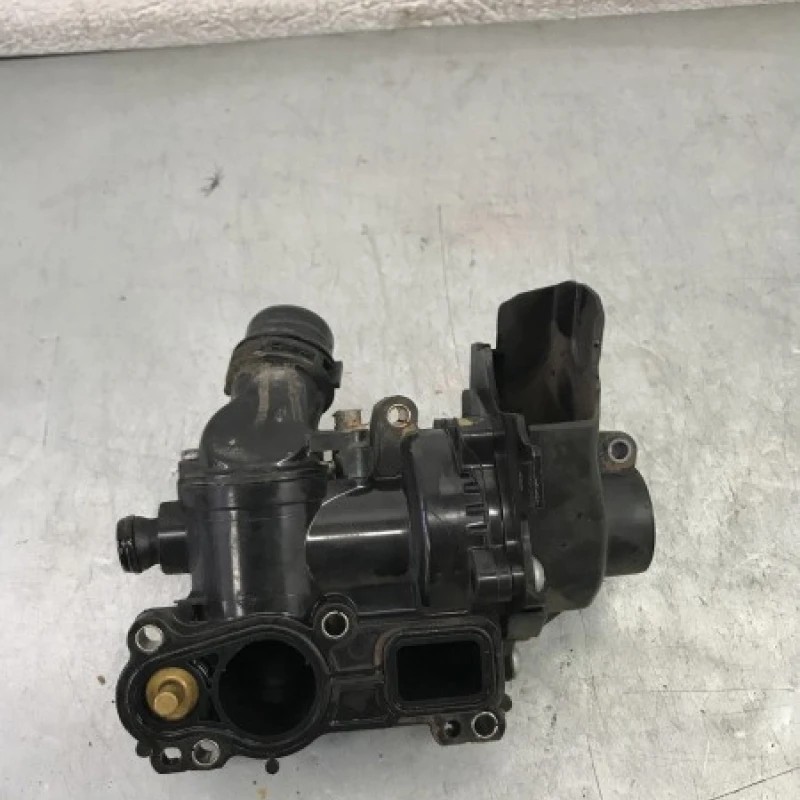 Pompa apa / Audi A4 B8 2012 / Motor, racire si evacuare