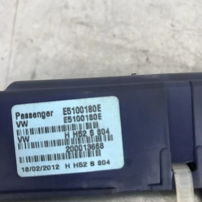 Amortizor haion electric / Volkswagen Passat B7 2012 / Caroserie, oglinzi si faruri