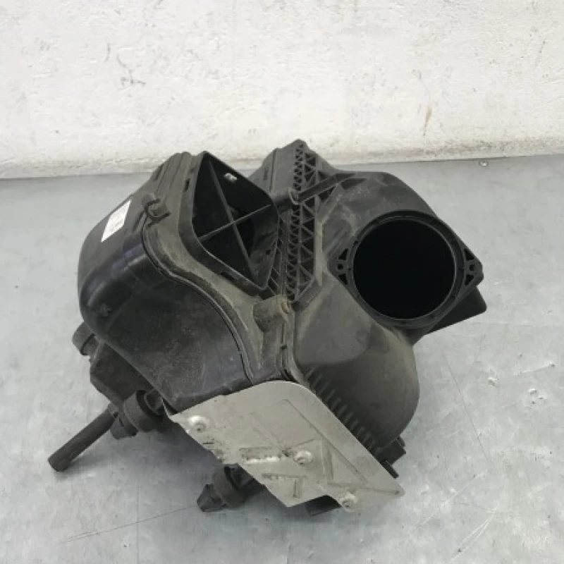 Carcasa filtru aer / Audi A4 B8 2012 / Motor, racire si evacuare
