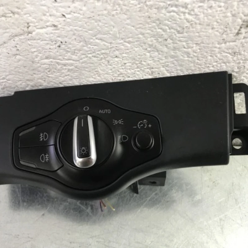 Bloc lumini / Audi A4 B8 2012 / Interior