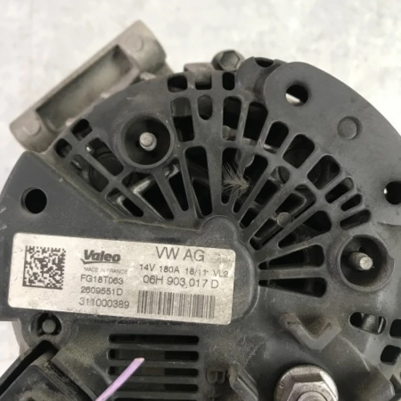 Alternator / Audi A4 B8 2012 / Motor, racire si evacuare