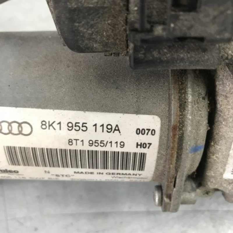 Ansamblu stergatoare parbriz / Audi A4 B8 2012 / Caroserie, oglinzi si faruri
