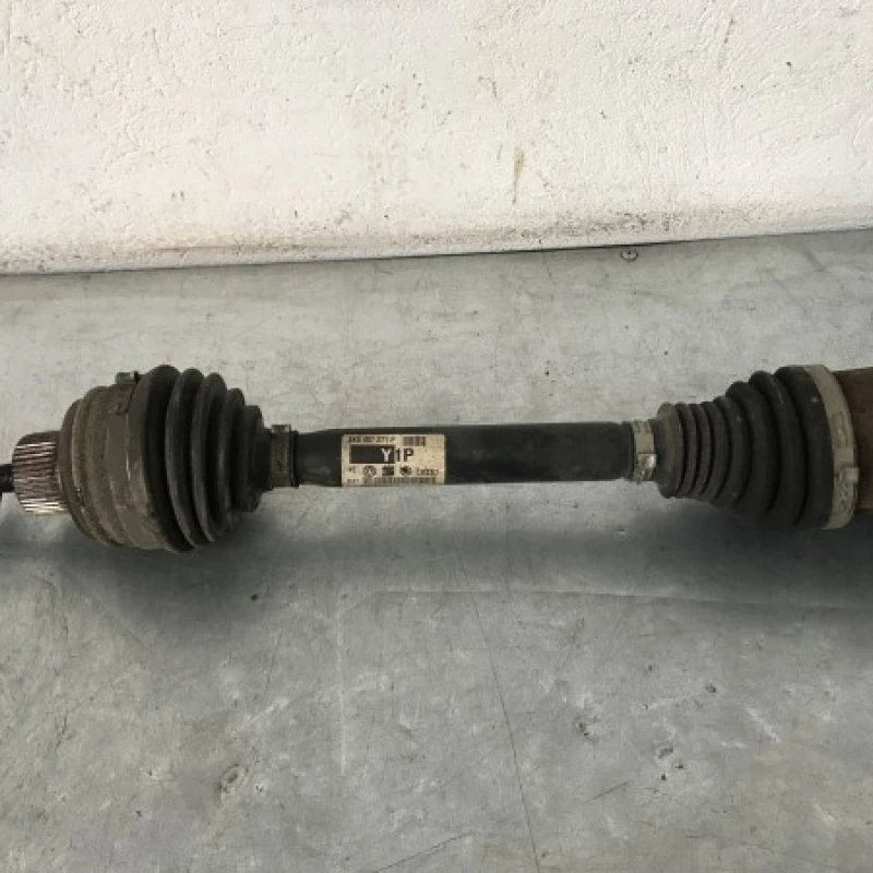 Planetara stanga fata Audi 
