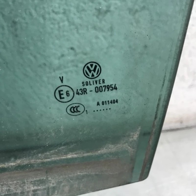 Geam stanga spate / Volkswagen Passat B7 2011 / Caroserie, oglinzi si faruri