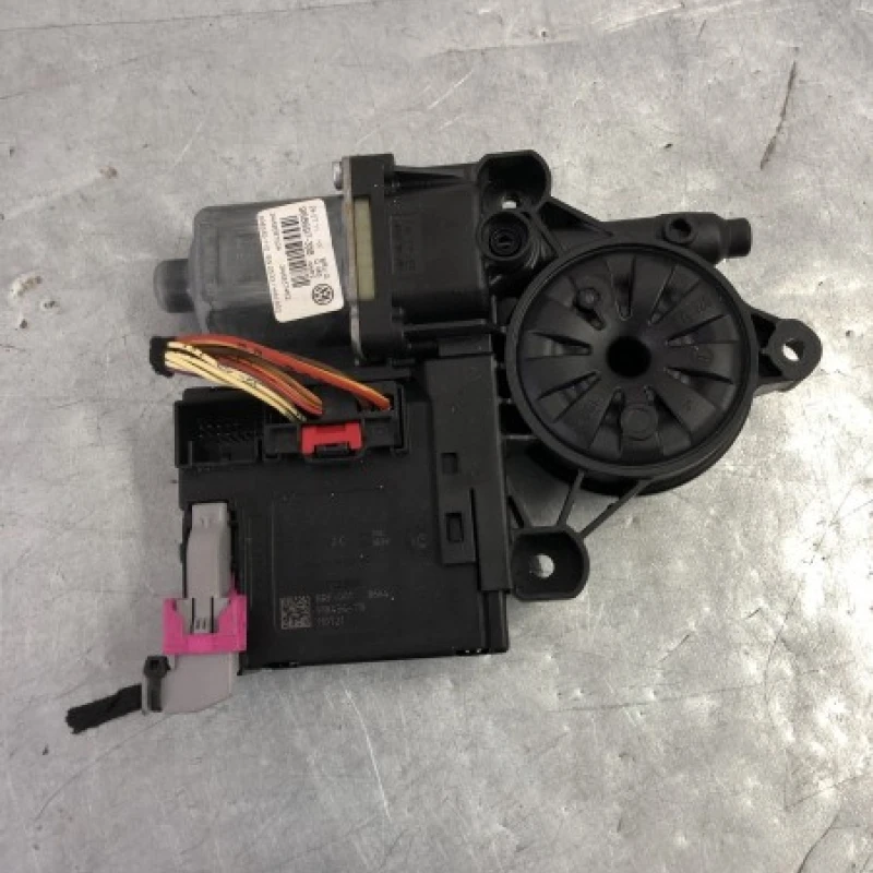 Modul confort usa dreapta fata Volkswagen 