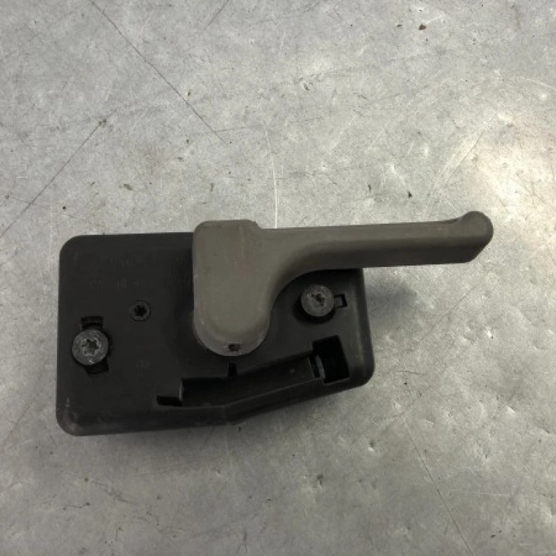 Maner usa stanga spate / Volkswagen Crafter 2E/2F 2010 / Caroserie, oglinzi si faruri