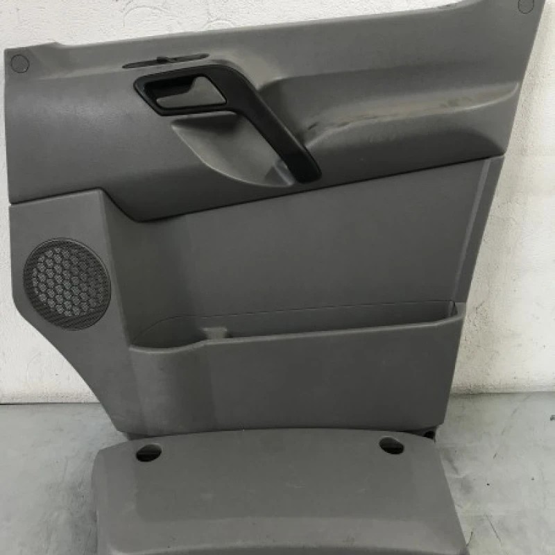 Panou tapiterie usa dreapta fata / Volkswagen Crafter 2E/2F 2010 / Interior