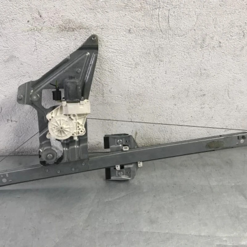 Macara geam usa stanga fata / Volkswagen Crafter 2E/2F 2008 / Caroserie, oglinzi si faruri