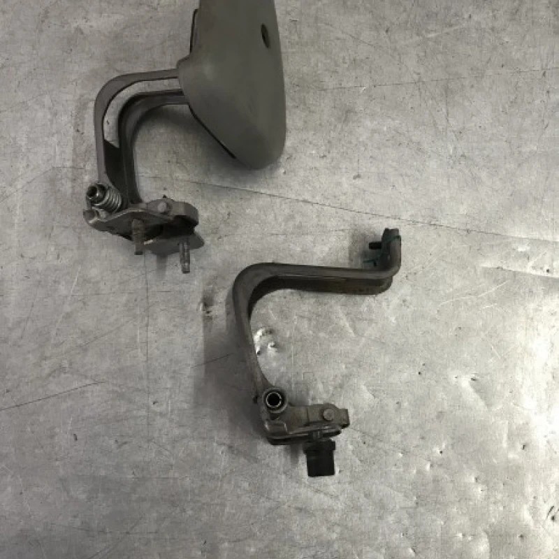 Balamale usa dreapta spate / Opel Vivaro Vivaro A 2012 / Caroserie, oglinzi si faruri