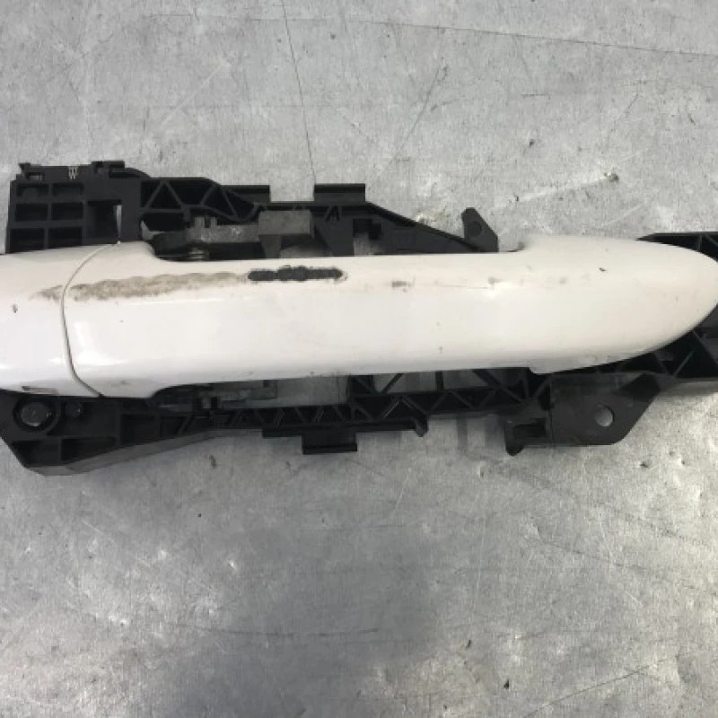 Maner usa dreapta fata / Volkswagen Passat B6 2008 / Caroserie, oglinzi si faruri