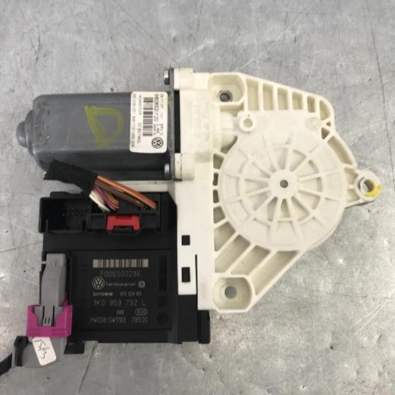 Modul confort dreapta fata Volkswagen 