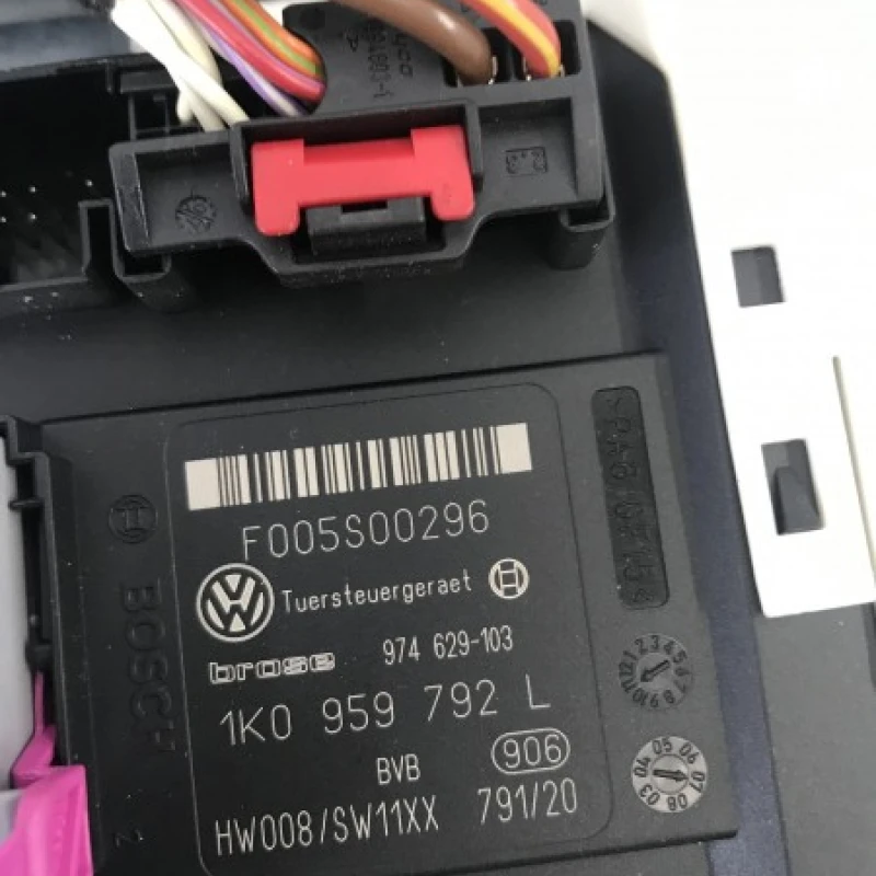 Modul confort dreapta fata / Volkswagen Passat B6 2008 / Caroserie, oglinzi si faruri