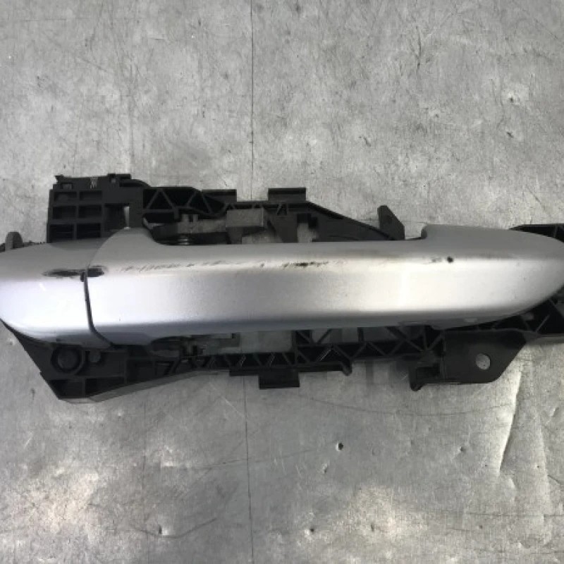 Maner usa stanga spate / Volkswagen Passat B6 2008 / Caroserie, oglinzi si faruri