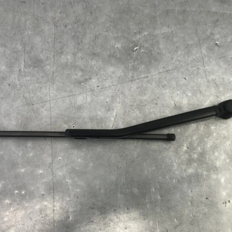 Brat stergator haion BMW 