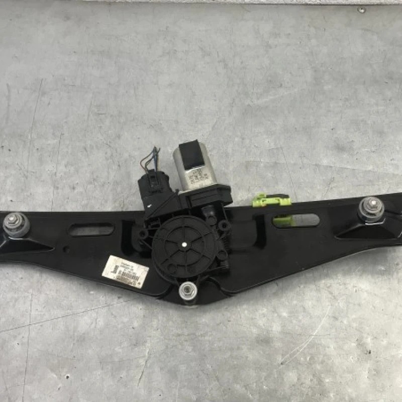 Macara usa stanga spate / BMW X1 E84 2012 / Caroserie, oglinzi si faruri