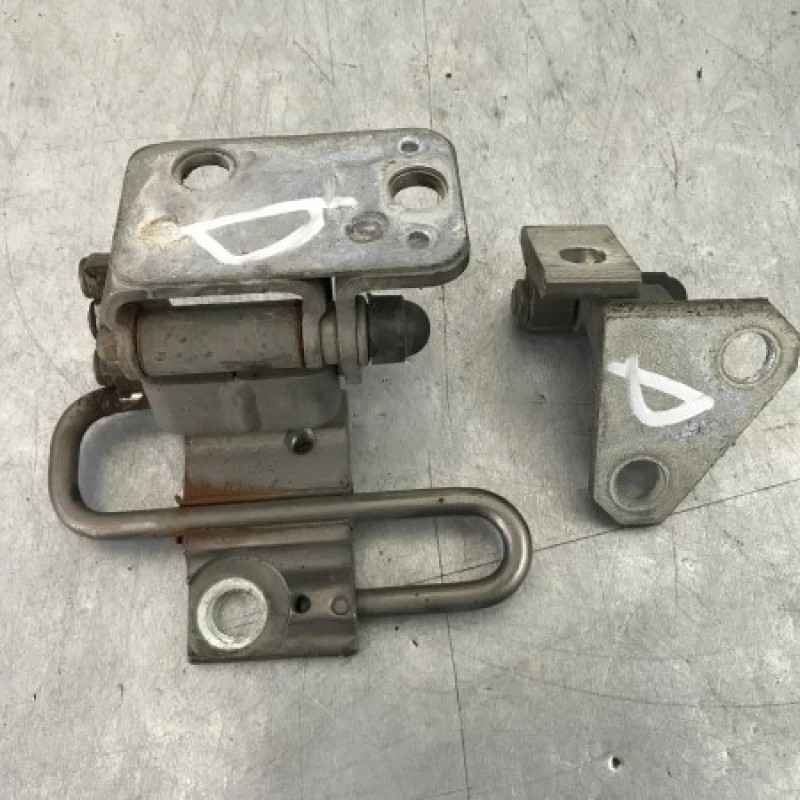 Balamale usa dreapta fata / Volkswagen Passat CC 2011 / Caroserie, oglinzi si faruri