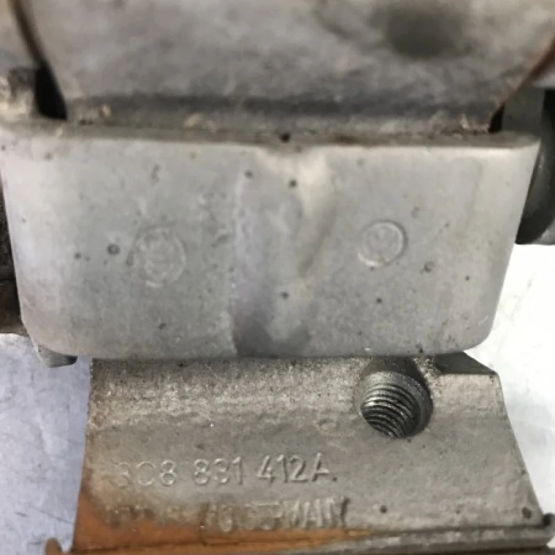 Balamale usa dreapta fata / Volkswagen Passat CC 2011 / Caroserie, oglinzi si faruri