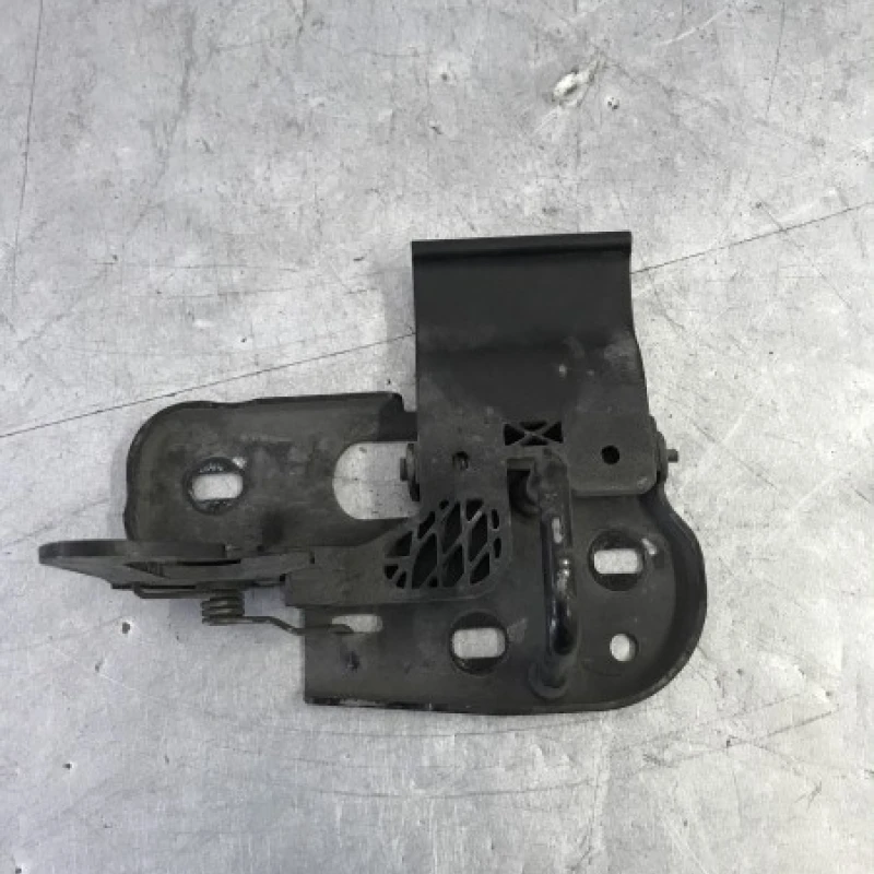 Incuietoare capota Volkswagen 
