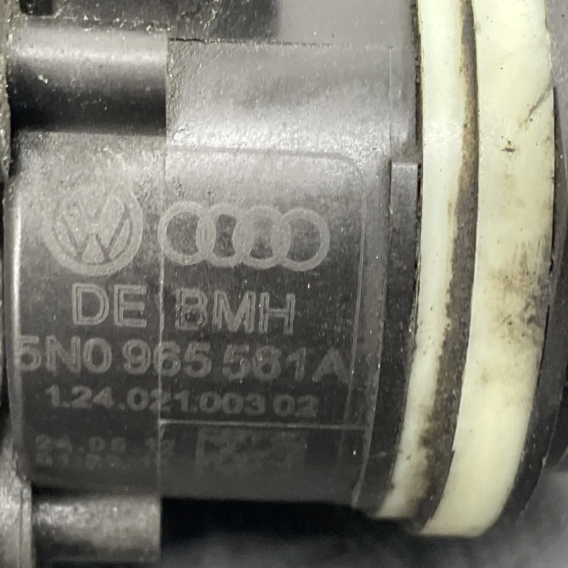 Pompa auxiliara recirculare apa / Volkswagen Sharan 7N 2013 / Motor, racire si evacuare