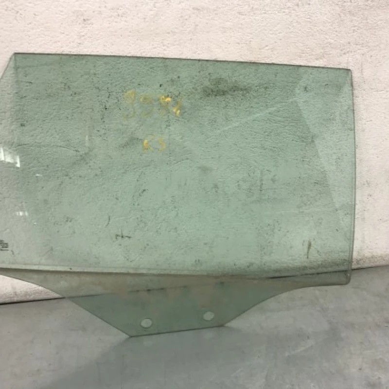 Geam dreapta spate / Audi A3 8P 2010 / Caroserie, oglinzi si faruri