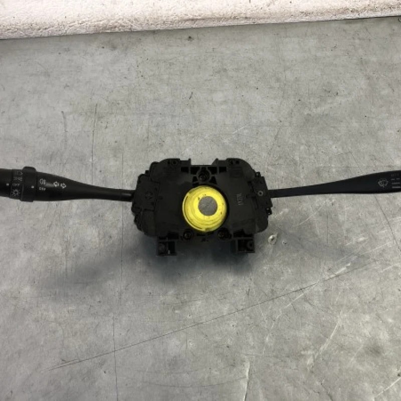 Spira volan cu manete / Nissan Navara D22 2002 / Audio si electronice