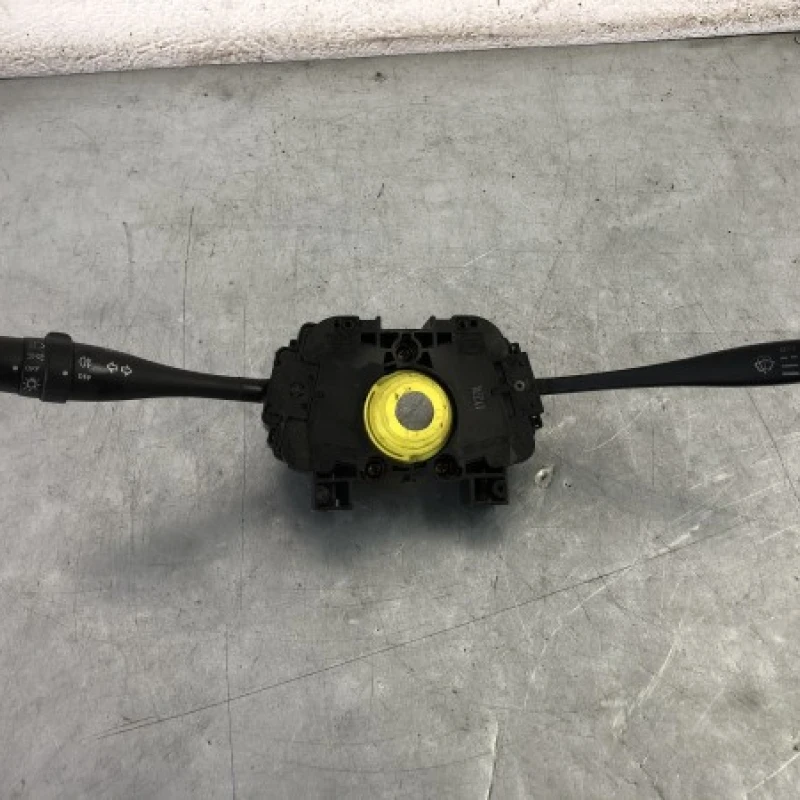Spira volan cu manete Nissan 