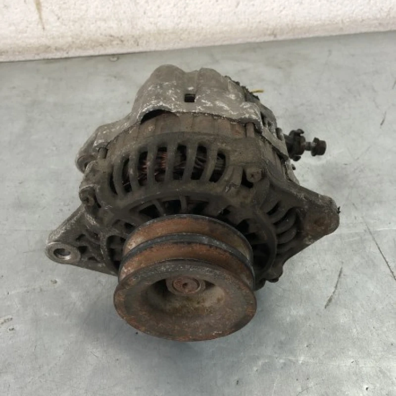 Alternator / Nissan Navara D22 2002 / Motor, racire si evacuare