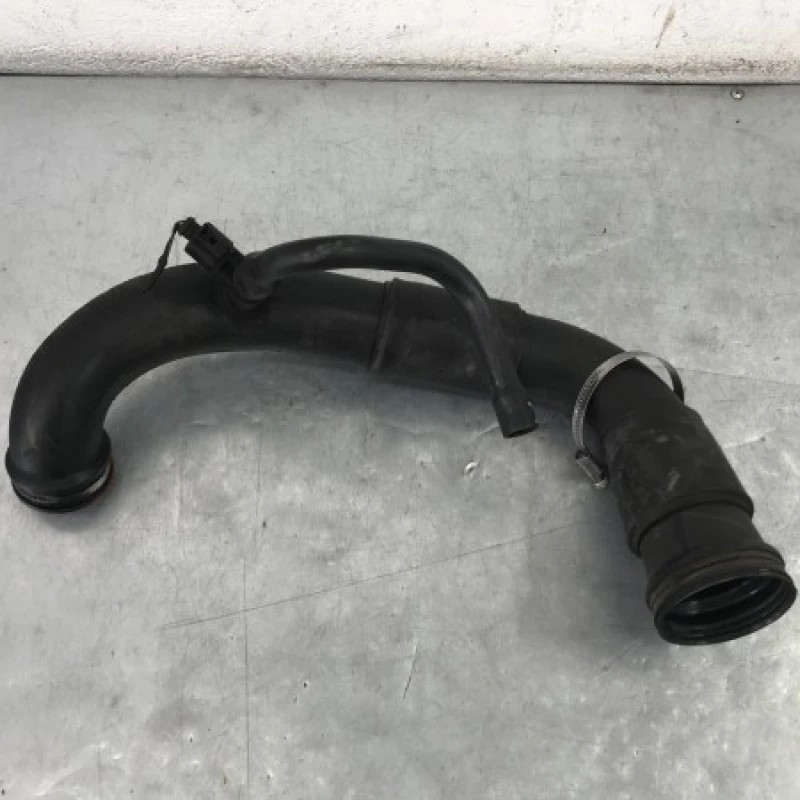 Furtun intercooler / Volkswagen Crafter 2E/2F 2010 / Motor, racire si evacuare