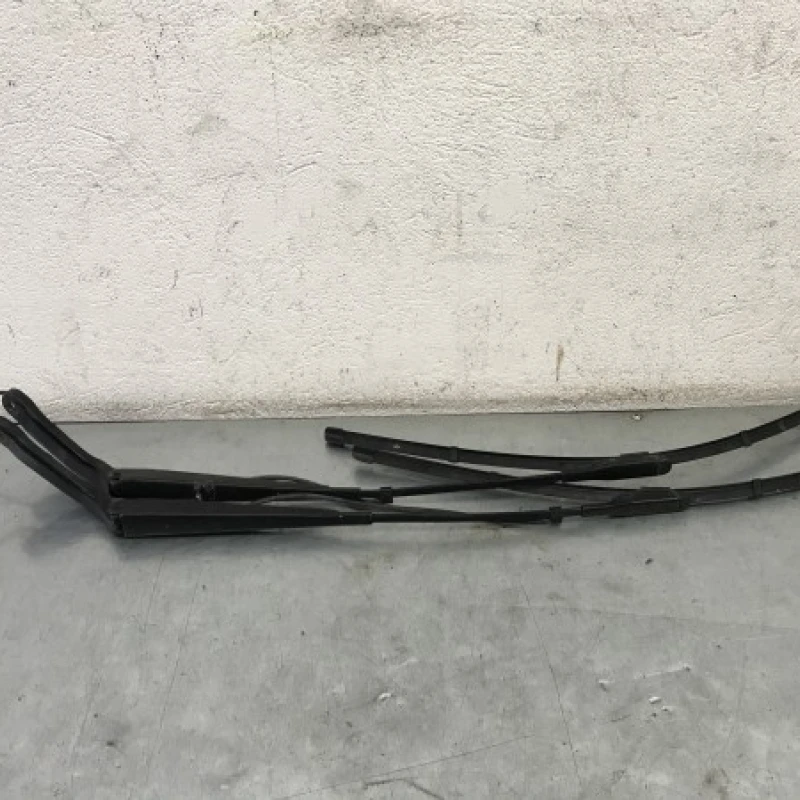 Brate stergatoare fata Volkswagen 