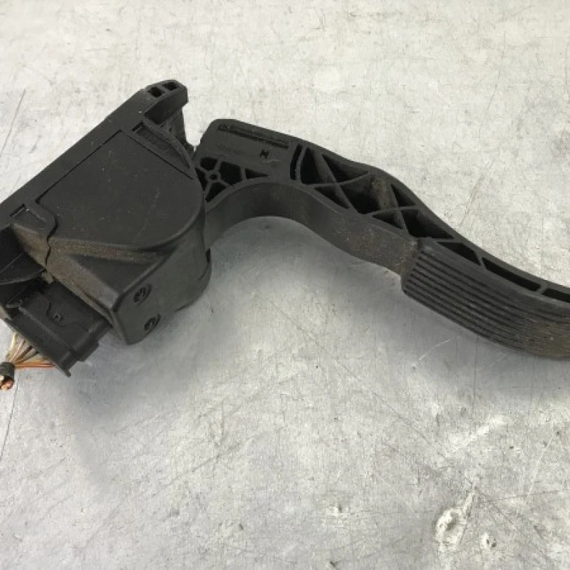 Pedala de accelratie / Volkswagen Crafter 2E/2F 2010 / Interior