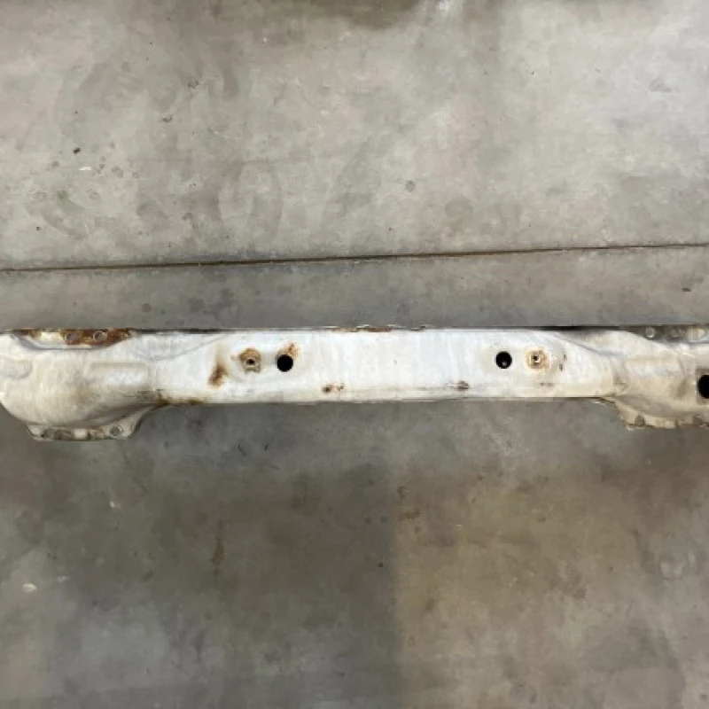 Armatura intaritura bara fata Volkswagen 