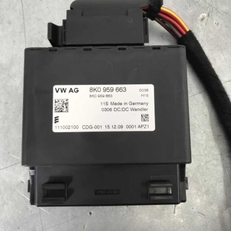 Modul stabilizator tensiune / Audi A3 8P 2010 / Audio si electronice