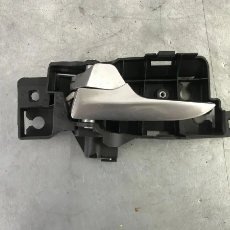 Maner usa stanga fata / Ford Mondeo MK4 2011 / Caroserie, oglinzi si faruri