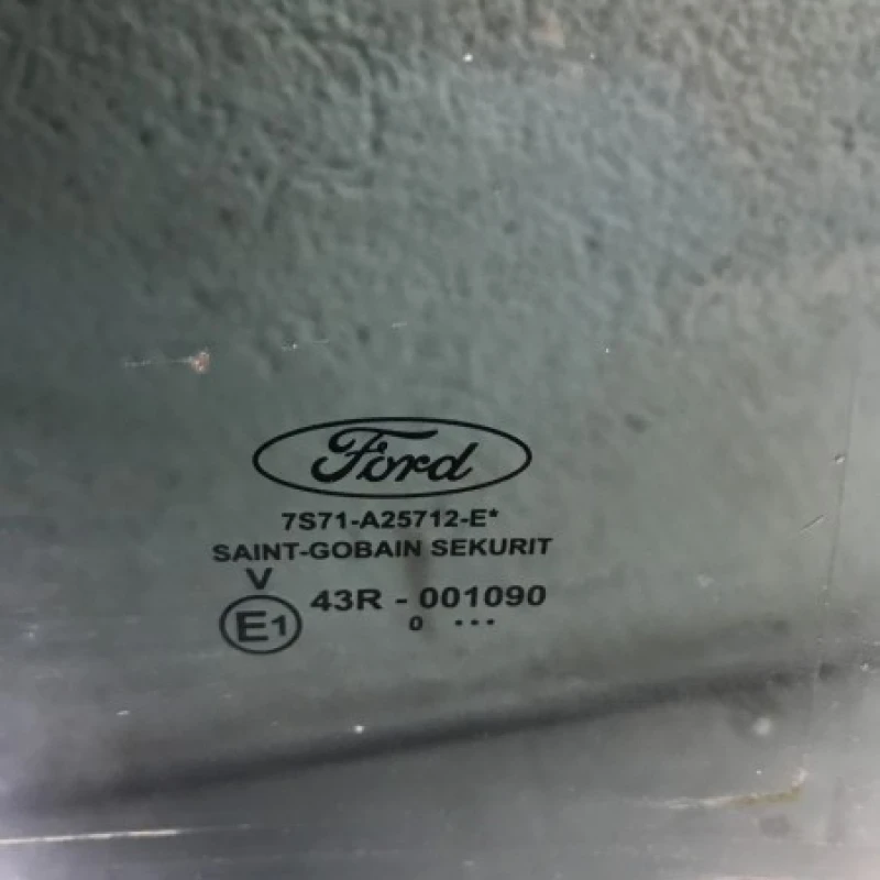 Geam dreapta spate / Ford Mondeo MK4 2011 / Caroserie, oglinzi si faruri