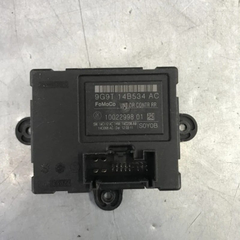 Modul usa stanga spate / Ford Mondeo MK4 2011 / Caroserie, oglinzi si faruri