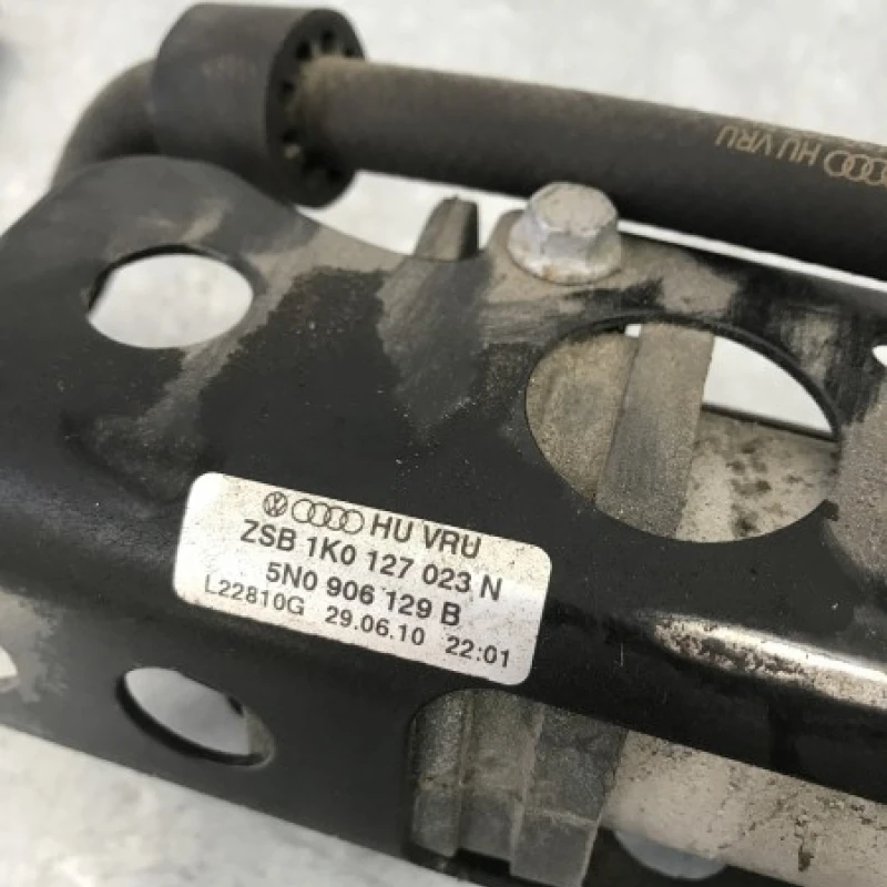 Pompa combustibil / Volkswagen Passat B6 2010 / Motor, racire si evacuare
